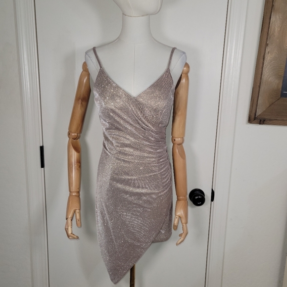 Ieena for Mac Duggal Draped Shimmer Open Back Dress Size 4 - Picture 1 of 12